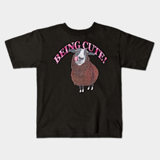 ZWARTBLES SHEEP BEING CUTE Kids T-Shirt